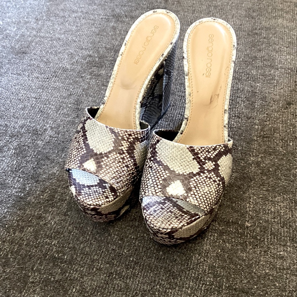 Gorgeous Light Blue Python Wedges - image 1